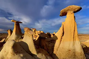 Artfully: 80187212 Hoodoos and Badlands - artfully sculpted