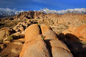 Alabama: 80187220 Alabama Hills - rocky landscape and snow-covered