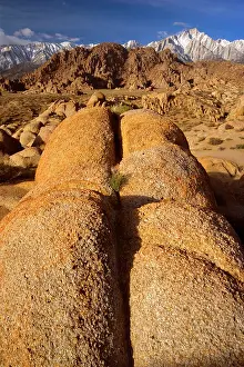 Alabama: 80187221 Alabama Hills - rocky landscape and snow-covered