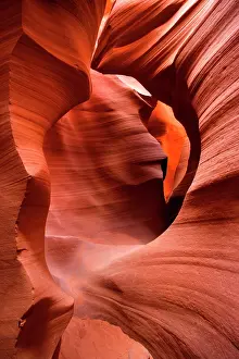 Walls: 80187262 Antelope Canyon - convoluted walls of this