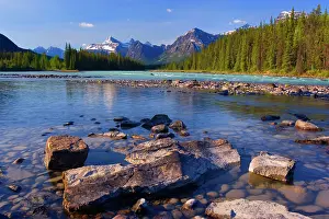 Athabasca: 80187295 Athabasca River - mountain landscape with
