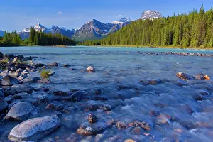 Athabasca: 80187297 Athabasca River - mountain landscape with