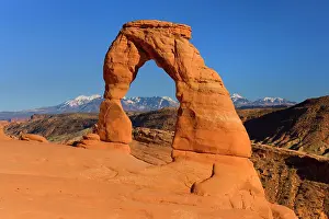 Delicately: 80187472 Delicate Arch - delicately sculpted sandstone