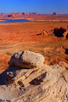 Powell: 80187757 Lake Powell - panoramic view onto Lake