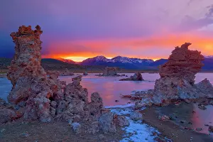 Tufa: 80187807 Tufa Formation - amazingly sculpted tufa