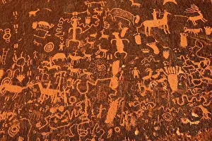 Carved: 80187852 Newspaper Rock - rock panel carved with