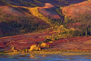 Tombstone: 80188178 Tombstone Mountains - river flows through