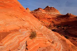 Beehive: 80188203 Vermillion Cliffs - beehive-shaped rock