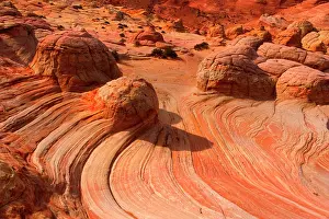 Artfully: 80188208 Vermillion Cliffs - artfully sculpted rock