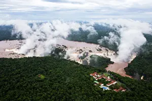 Chris Brunskill: 80188388 Iguacu Falls Iguacu National Park, Brazil