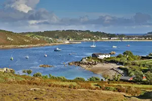 Bryher: 80188647 Bryher - Looking to Tresco Isles of Scilly