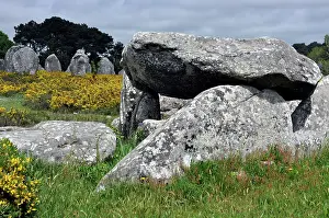 Monuments: 80190035 Prehistoric Dolmen Carnac - Brittany Pat
