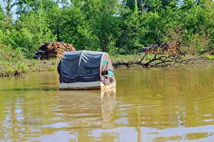 Hide: 80190476 Floating Hide - for wildlife photography