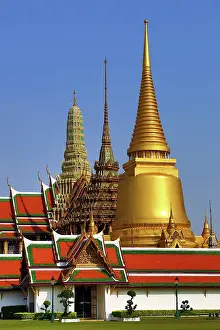Royal: 80191410 Phra Si Rattana Chedi gold stupa, Phra