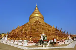 Burma: 80191433 Shwezigon Paya Pagoda in Nuang U, Bagan