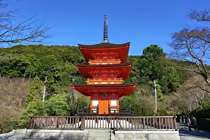 Storey: 80191442 Three storey orange pagoda at Kiyomizu-dera