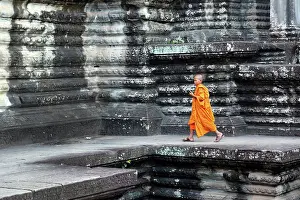 Monk: 80191462 Angkor Wat Temple, Siem Reap, Cambodia