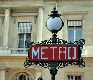 Sign: 80192990 Metro sign Paris, France Pat Morris All