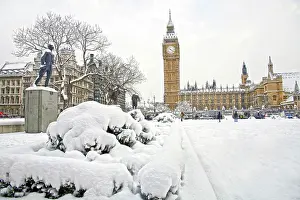 Houses: 80193379 The Houses of Parliament and Big Ben and
