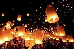 Festival: 80194212 Yee Peng Sansai Floating Lantern Ceremony