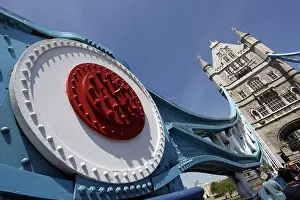 Bascule: 80194230 Metalwork on Tower Bridge bascule bridge