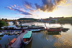 Bridges: 80194247 Charles Bridge over the Vltava River, Prague