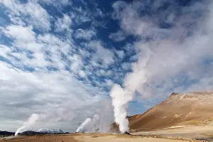 Vents: 80195538 Steam Vents - Hverond, Lake Myvatn, Iceland