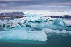 Jokulsarlon: 80195552 Blue Iceberg Jokulsarlon Lagoon, Iceland