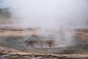 Geothermic: 80195557 Strokkur Geysir - erupting Geysir Geothermic