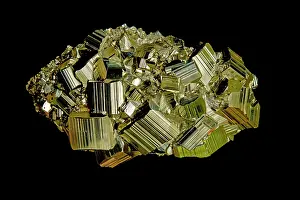 Iron: 80195613 Pyrite, FeS, iron sulfide, fools gold