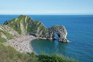 Scenics: 80196826 Durdle Door / Durdle Dor - sandy beach