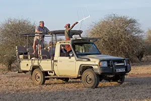 Mark Boulton: 80198228 Researchers - radio tracking African Wild