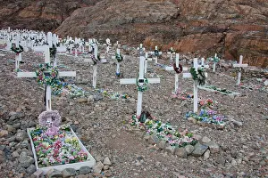 Uummannaq: 80199084 Cemetery Uummannaq, Greenland Sven-Erik