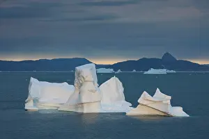 Uummannaq: 80199098 Icebergs Uummannaq Fjord, Greenland Sven-Erik