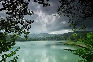 Lago: 80199268 Lago di San Ruffino Le Marche, Italy Geoff