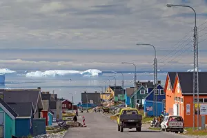 Ilulissat: 80200068 Ilulissat - houses in the town Ilulissat