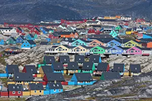 Ilulissat: 80200070 Ilulissat - houses in the town Ilulissat