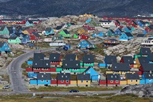 Ilulissat: 80200071 Ilulissat - houses in the town Ilulissat