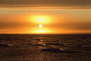 Erik: 80200077 Sunset - over seascape Erik Eriksenstreet