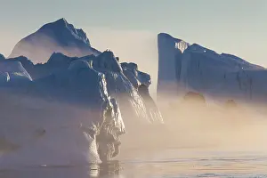 Ilulissat: 80200163 Icebergs - in fog Ilulissat Icefjord, Greenland