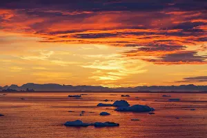 Ilulissat: 80200169 Icebergs - at sunset Ilulissat Icefjord