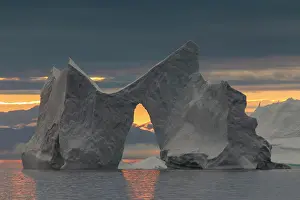 Ilulissat: 80200175 Icebergs - at sunset Ilulissat Icefjord