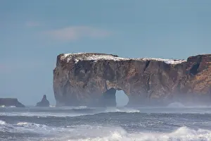 Gigantic: 80200186 Gigantic Black Arch Dyrholaey, Iceland