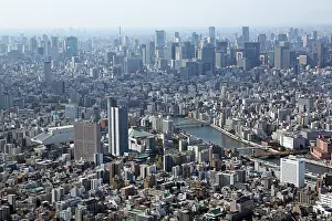 General: 80200324 General aerial view of the city skyline