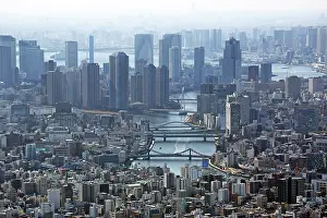 General: 80200325 General aerial view of the city skyline