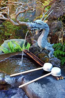 Dragon: 80200326 Dragon purifying water fountain at the