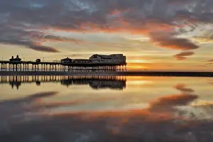 Chapman: 80200514 Blackpool Beach Lancashire, UK David Chapman
