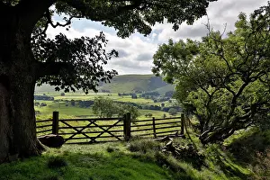 Derbyshire: 80200533 Castleton Peak District, Derbyshire, UK