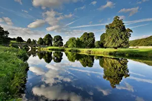 Grounds: 80200538 Chatsworth - river and grounds with reflection