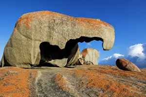 Flinders: 80201081 Remarkable Rocks - early morning Flinders